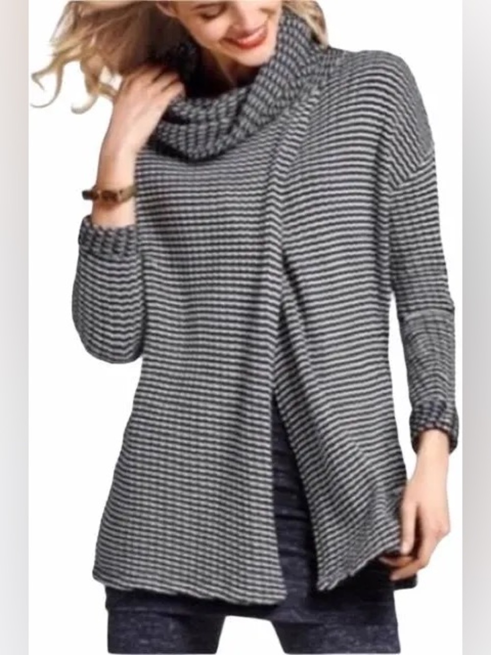 Cabi Fergie Striped Turtleneck Size Small